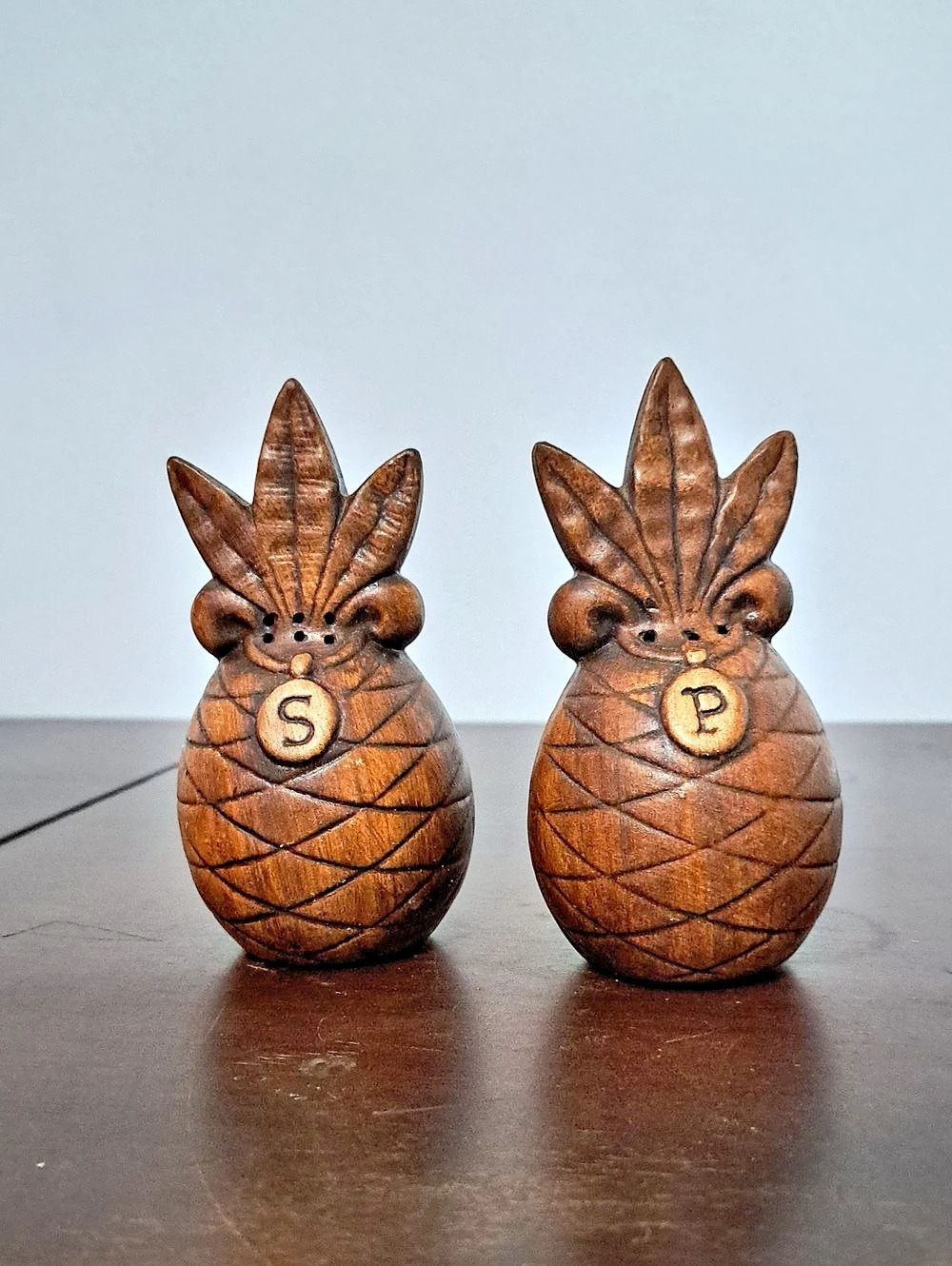 Vintage Ceramic Pineapple Wood Looking Salt And Pepper Shakers